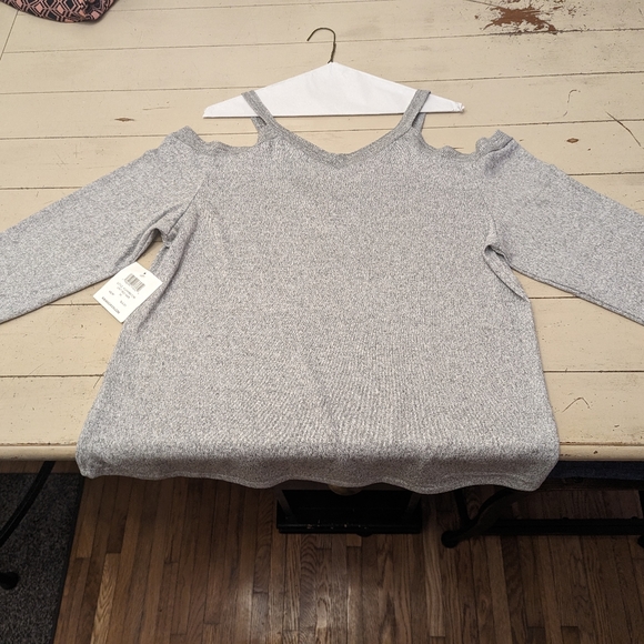 89th + Madison gray & silver cold shoulder sweater extra large XL NWT - Picture 1 of 13